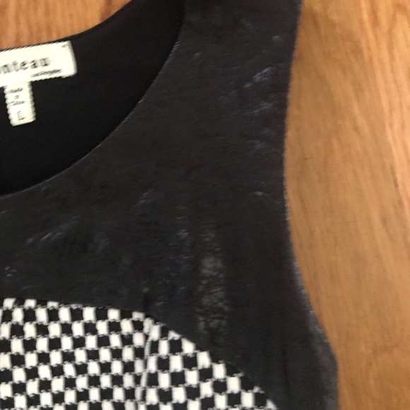 REDUCED 💜Gorgeous top-worn once! - Picture 3 of 4